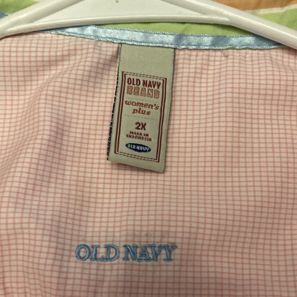 Old Navy women’s plus 2X gingham pink button down shirt ‘06 classic feminine - Picture 4 of 9